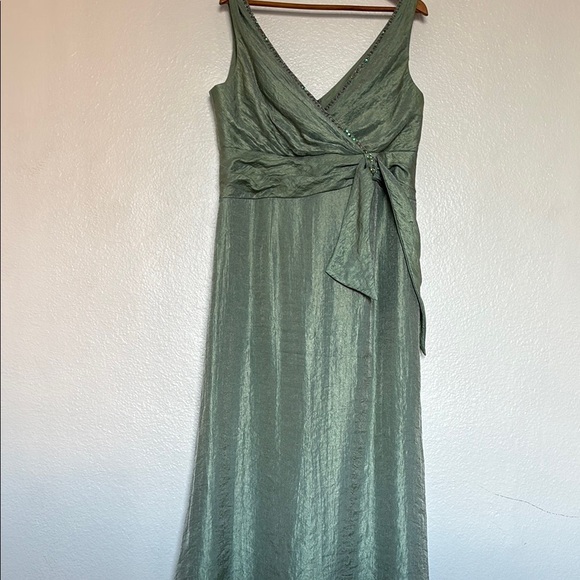 David's Bridal Green Maxi Dress V-Neck Ruched - Picture 1 of 10